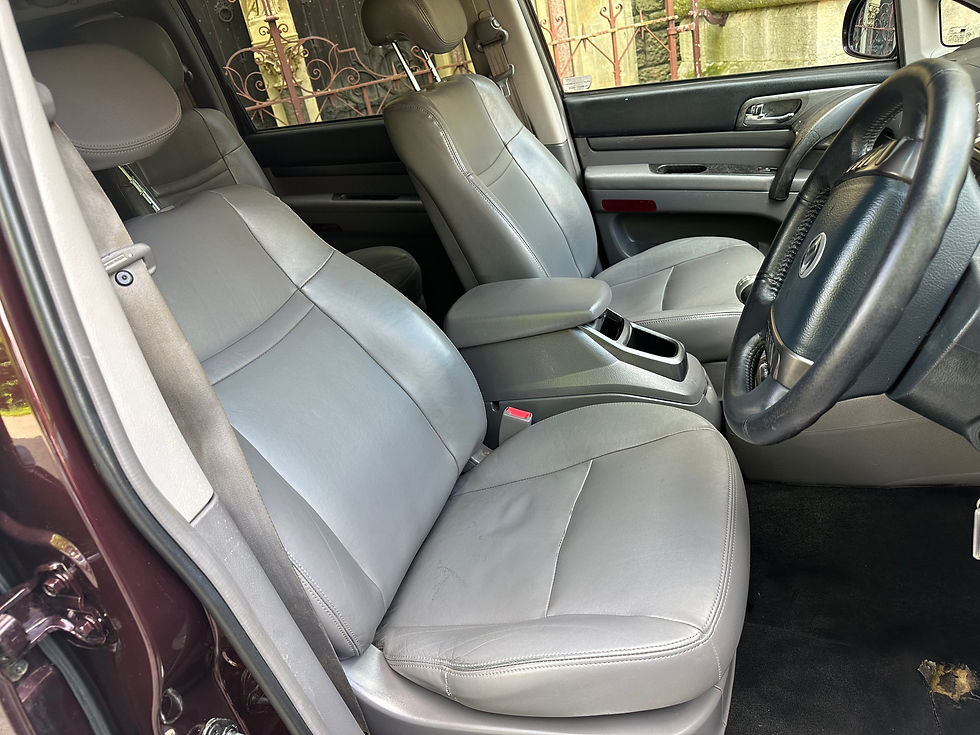 Thumbnail: 2015  SSANGYONG TURISMO 2.0 TD 7 SEATS 52,000