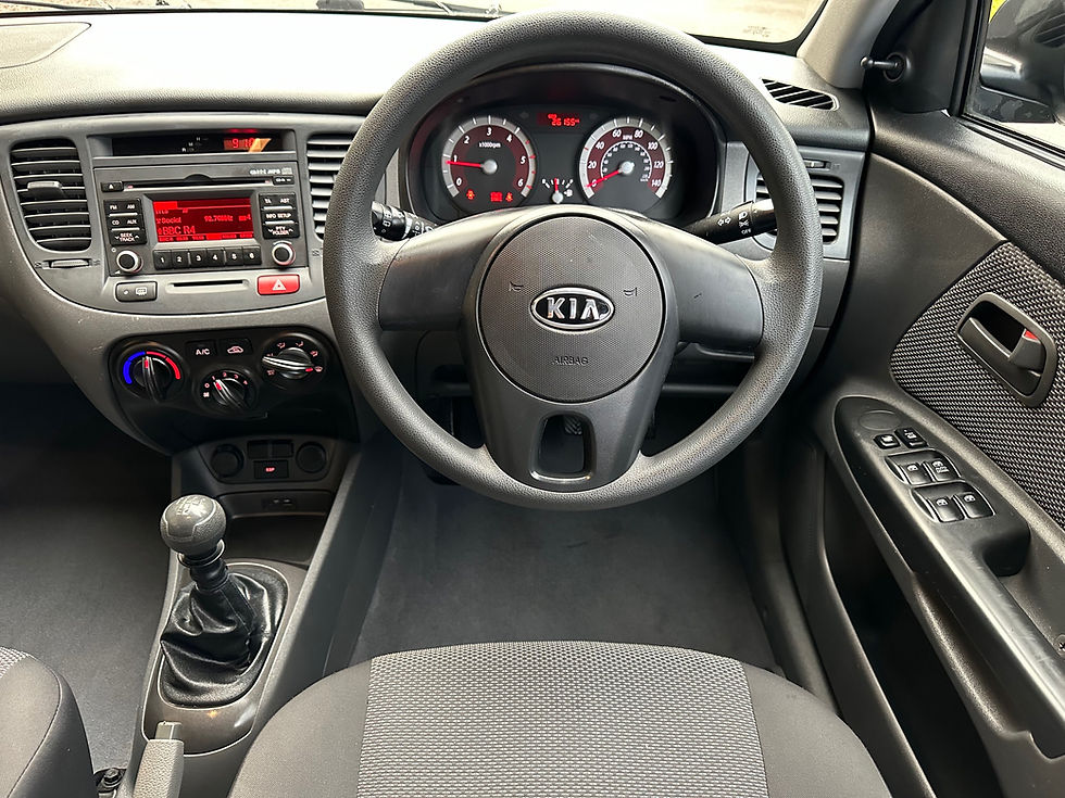 Thumbnail: 2011 £30 TAX KIA RIO 1.5 CRDI 5 DOOR HATCH 