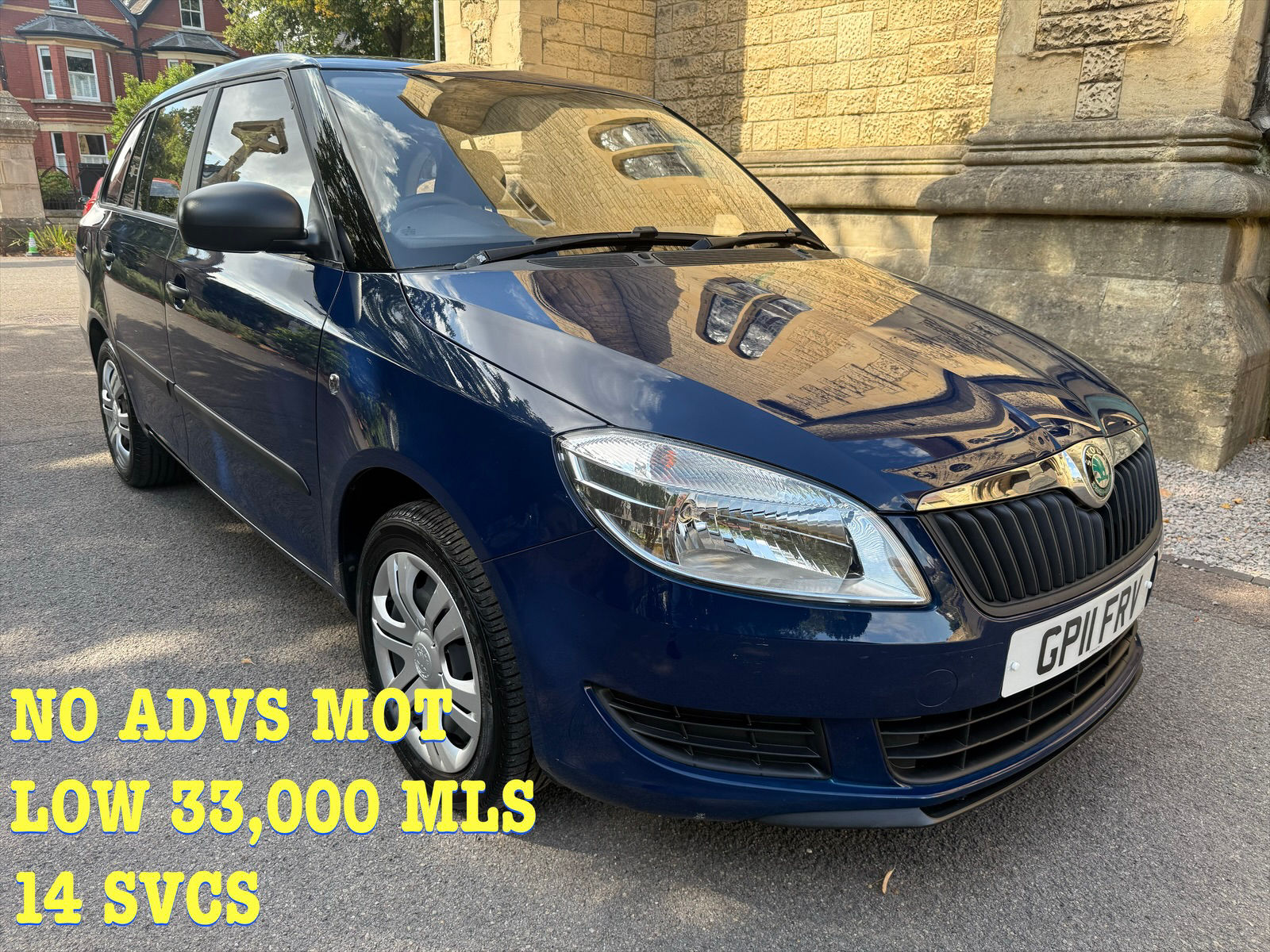 2011 SKODA FABIA 1.2 ESTATE 33,000 14 SVCS