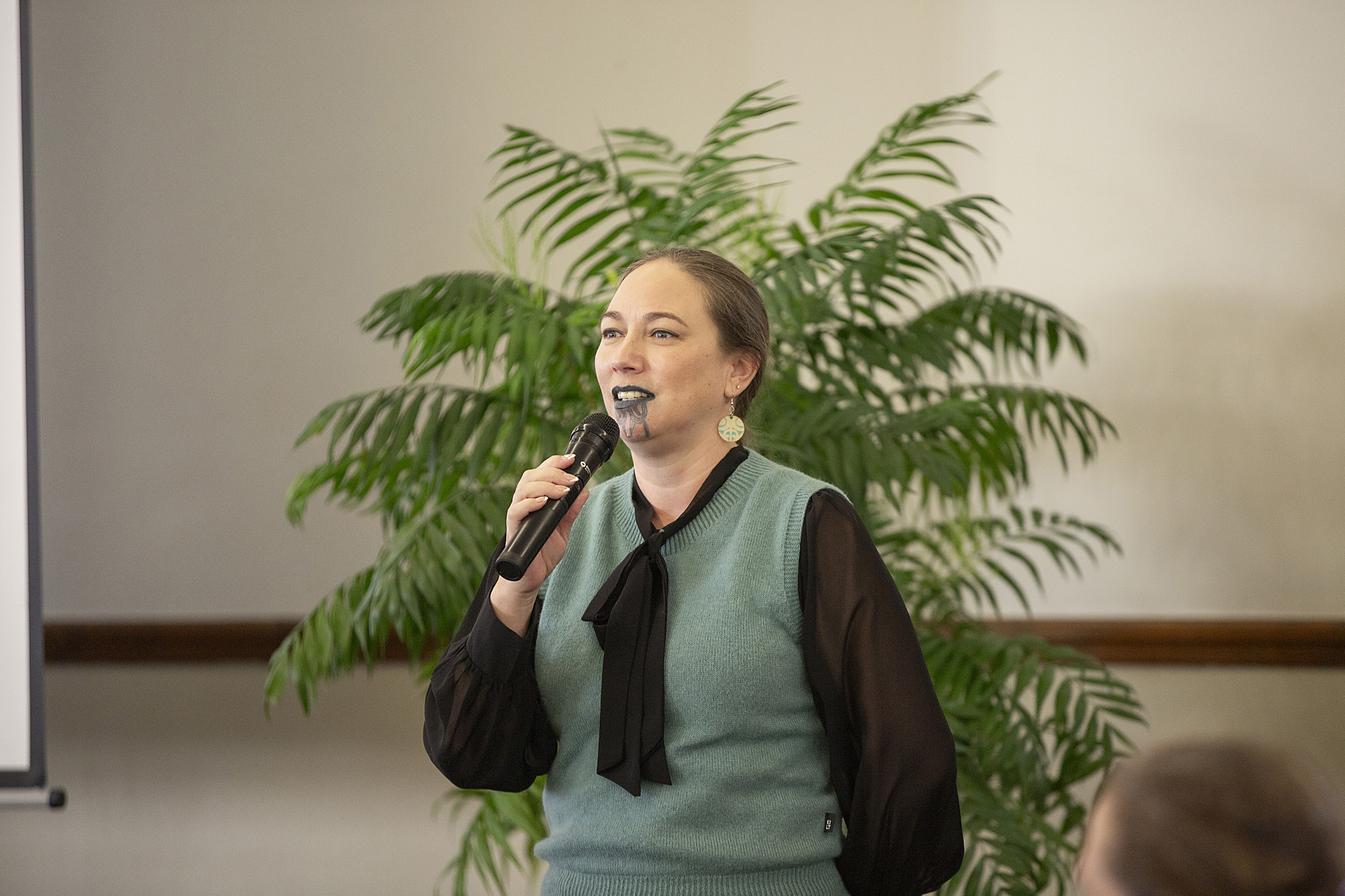 Nuwyne Te Awe Awe Mohi