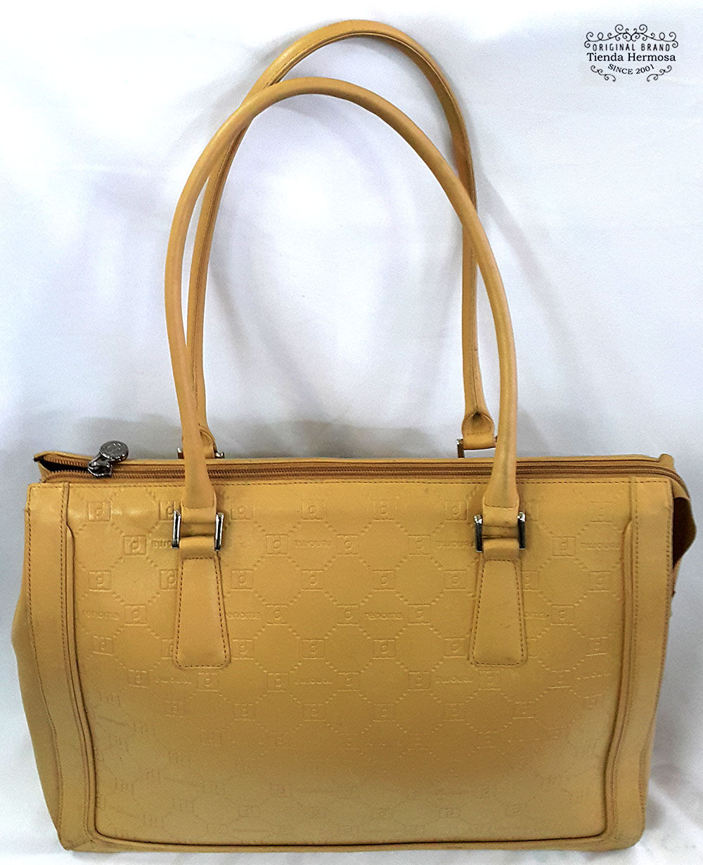 Cartera  Cuero Marca Renoma color arena