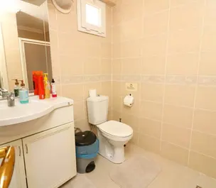 didim altınkumda denize yürüme mesafesinde havuzlu sitede 2+1 daire satılık