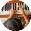 Clases de piano, guitarra y ukulele