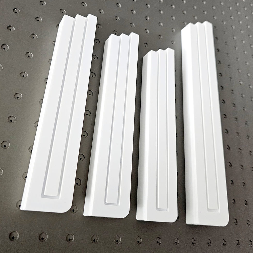 Thumbnail: מזוזה בצורת האות ש