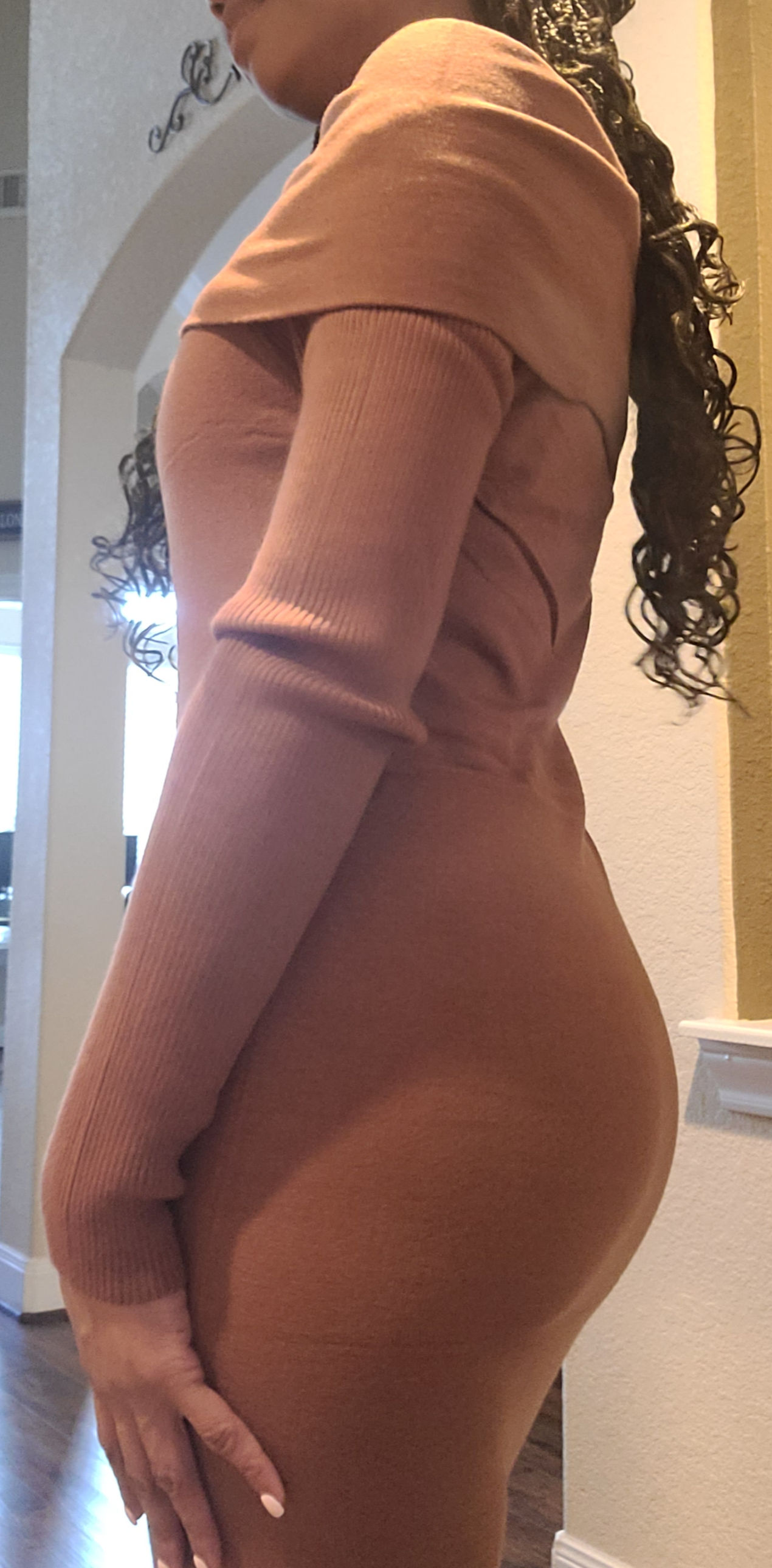 OFF SHOULDER LONG SLEEVE SLIM FIT MIDI KNIT DRESS