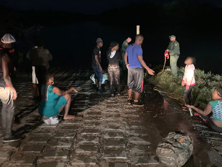 BP Agents Rescue 14 Stranded in the Rio Grande