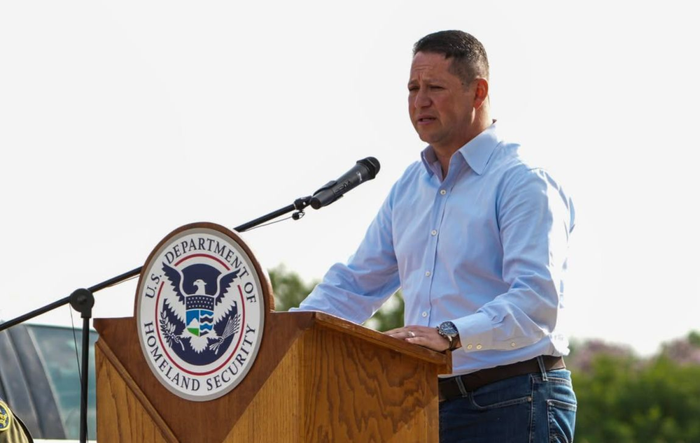 <a href="https://www.epnewsleader.com/post/gonzales-leads-charge-to-protect-federal-funding-for-border-colonias" target="_blank">Gonzales Leads Charge to Protect Federal Funding for Border Colonias</a>