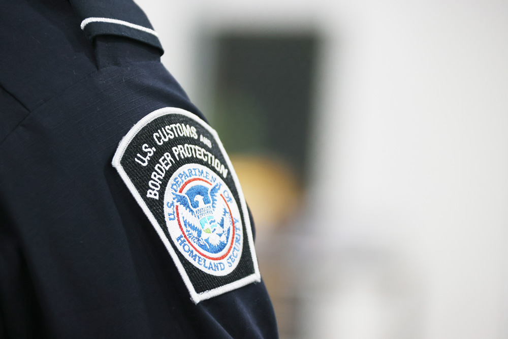 <a href="https://www.epnewsleader.com/post/man-arrested-for-assaulting-cbp-officers-impeding-inspection-at-del-rio-port-of-entry" target="_blank">Man Arrested for Assaulting CBP Officers, Impeding Inspection at Del Rio Port of Entry</a>