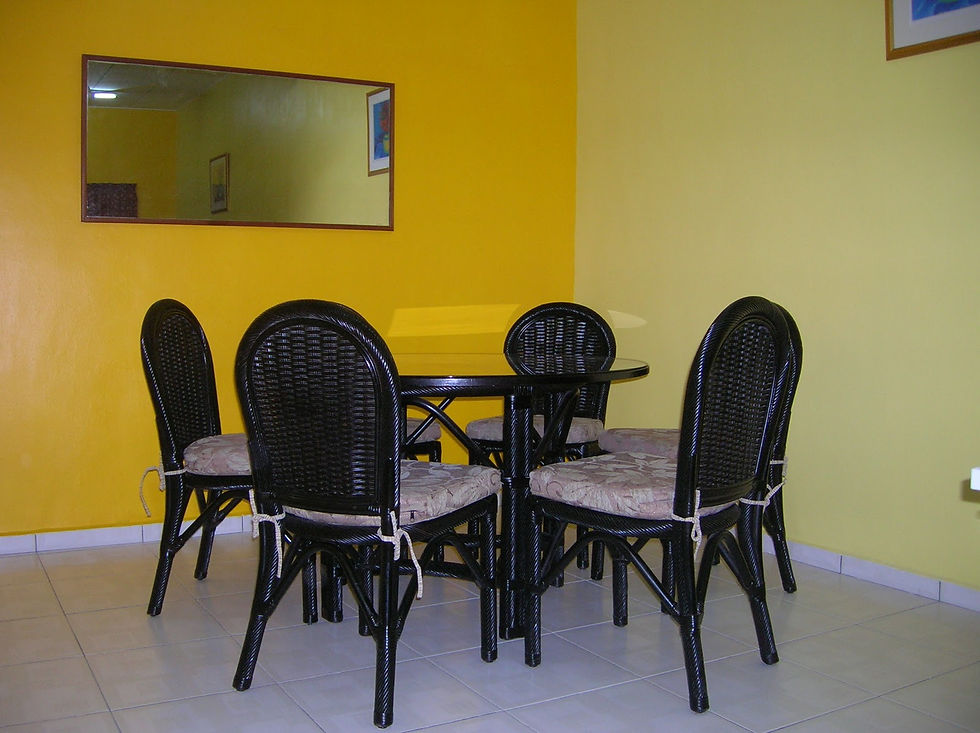 Ruang Makan 2.JPG