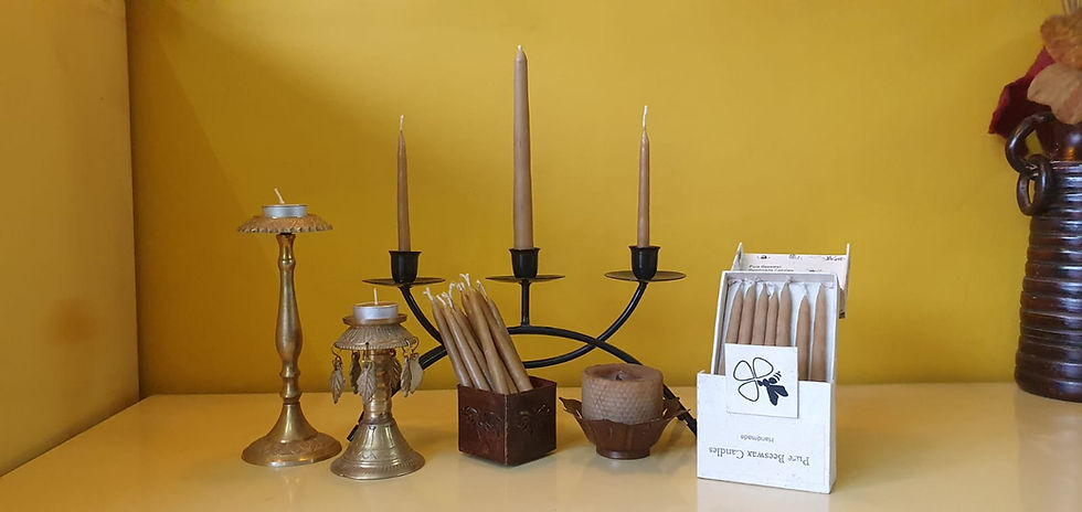 Beeswax candle_N.jpeg