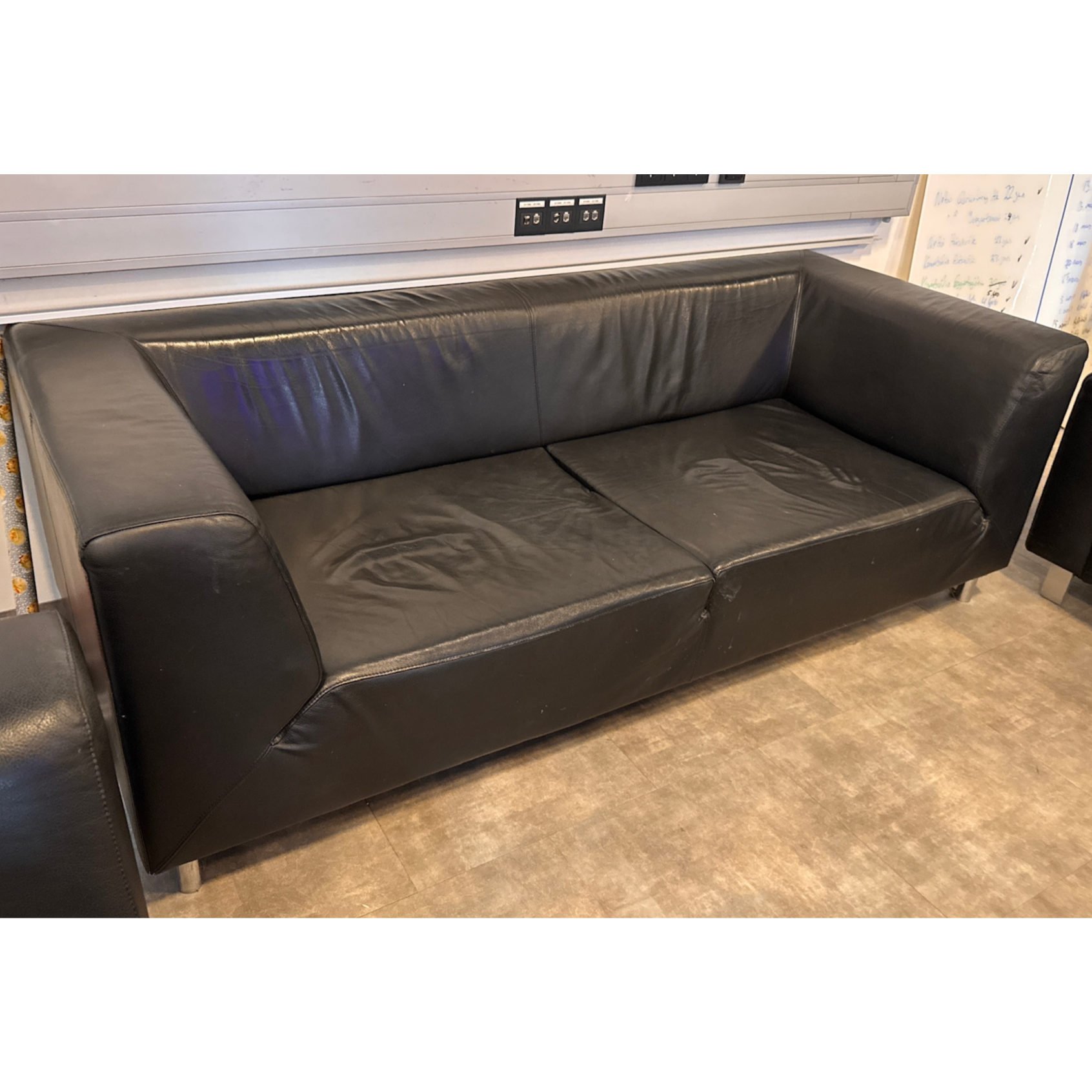 SELT / SOLD Leðursófi, B208xD90sm.