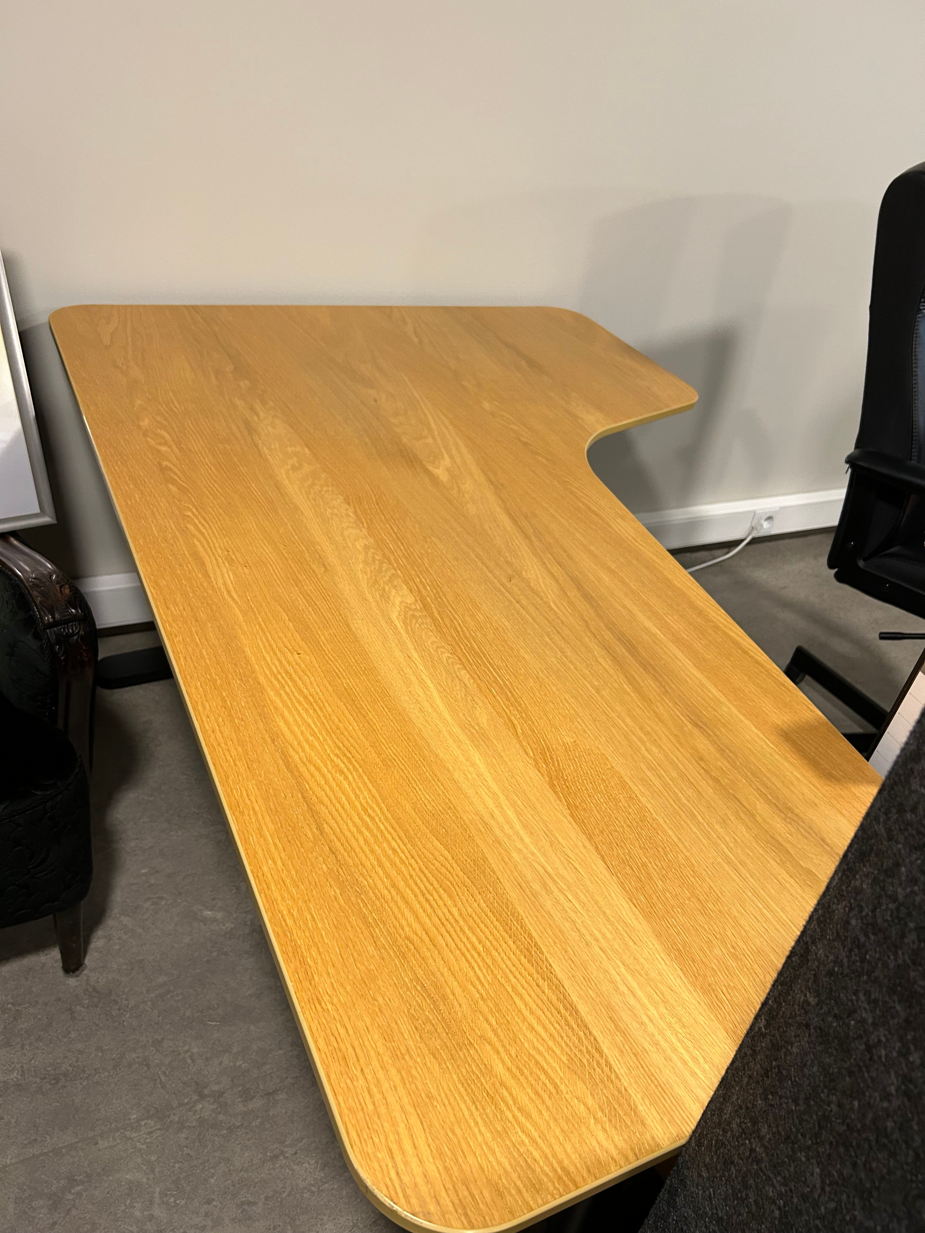 SELT / SOLD IKEA skrifborð - Bekant 160x110 cm