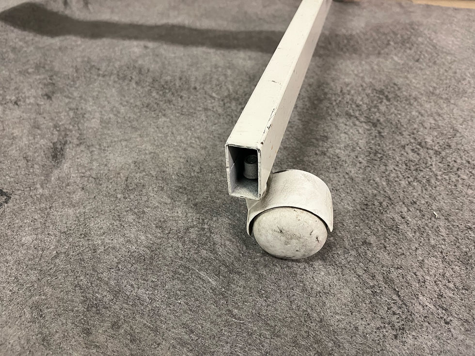 Thumbnail: SELT / SOLD Tússtöflur - á hjólum & snúast (150 sm.) - 2 stk.