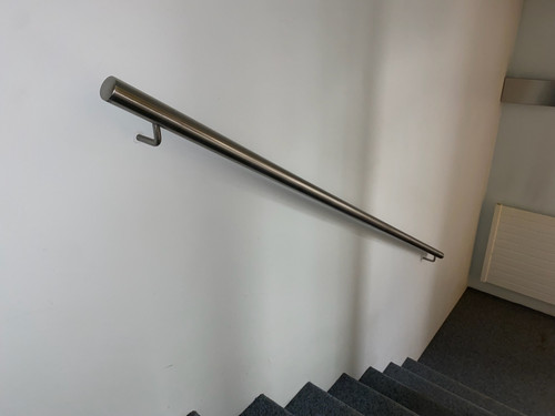 SELT / SOLD Handrið, B230 sm. | Efnisveitan