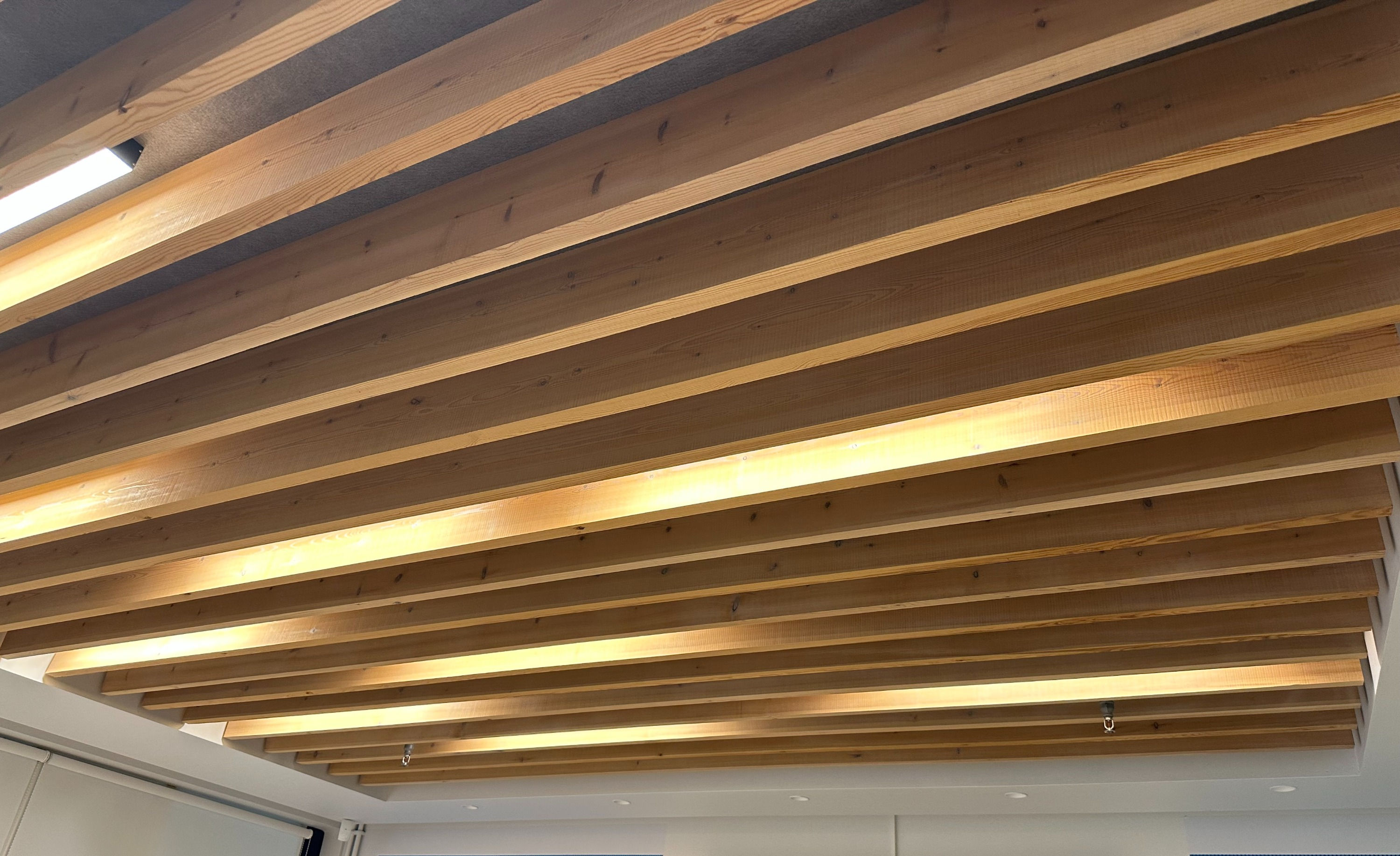 SELT / SOLD - Hljóðvistarloft - sérsmíði - um 64 fm.