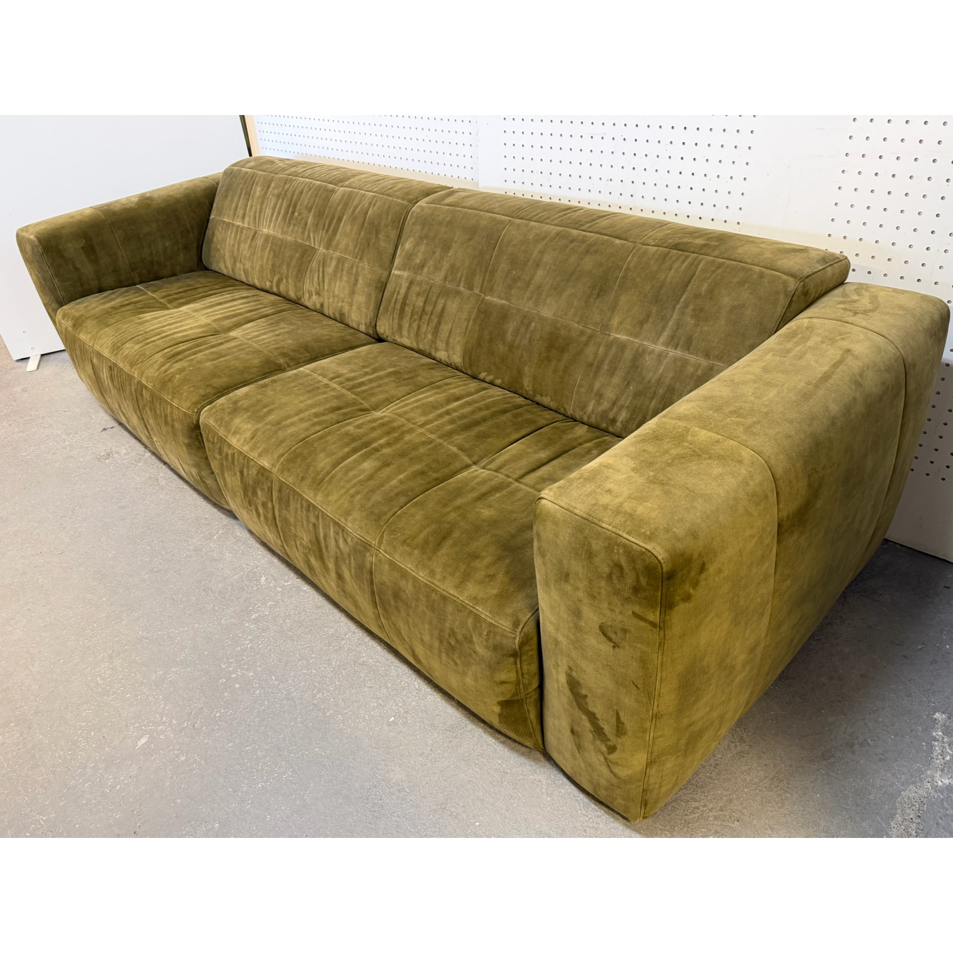 Vilmers sófi frá Tekk, B270xD106sm.