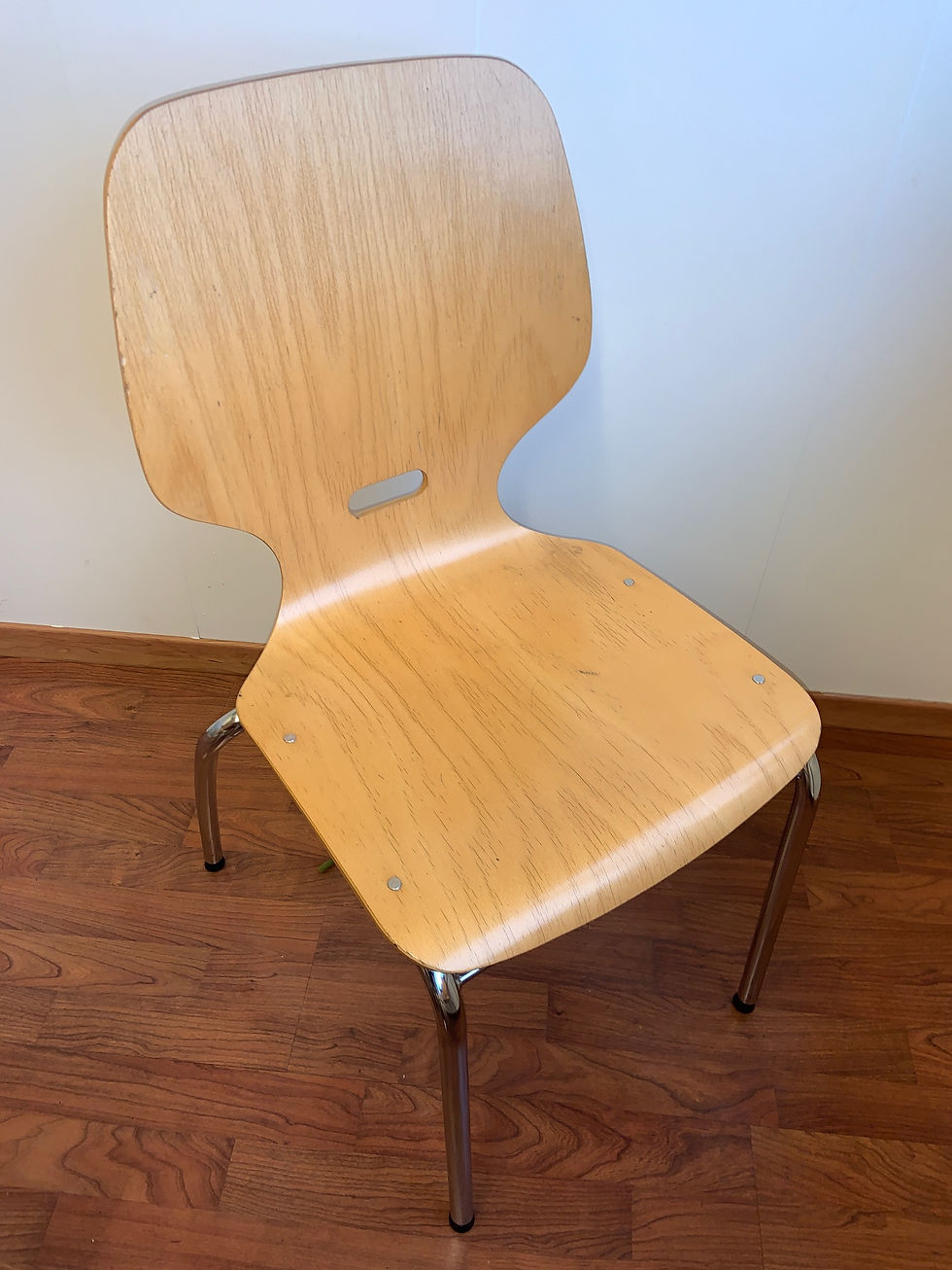 Thumbnail: Selt-Sterkir eldhússtólar staflanlegir frá Á. Guðmundsson