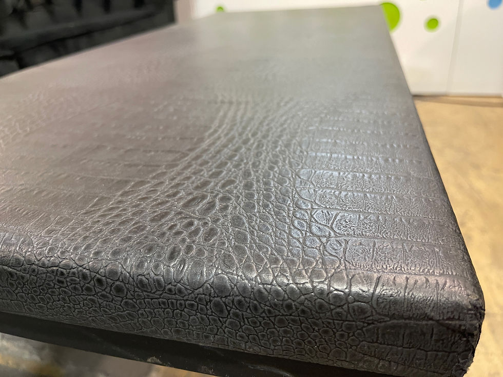 Thumbnail: Selt/Endurnýtt-Flott sófaborð