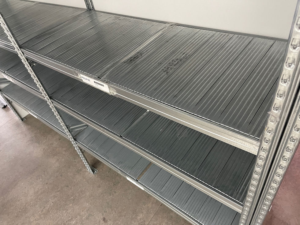 Thumbnail: SELT / SOLD Ísold hillurekkar H211 sm (2 stk.)