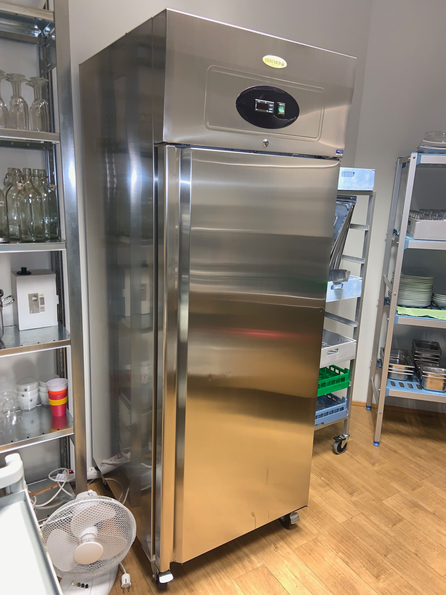 Selt-TEFCOLD RF 710 frystir frá Kælitækni