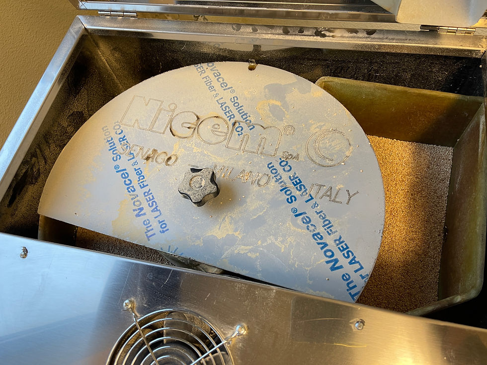 Thumbnail: SELT - Curtlery line hnífaparafægjari frá Nicem