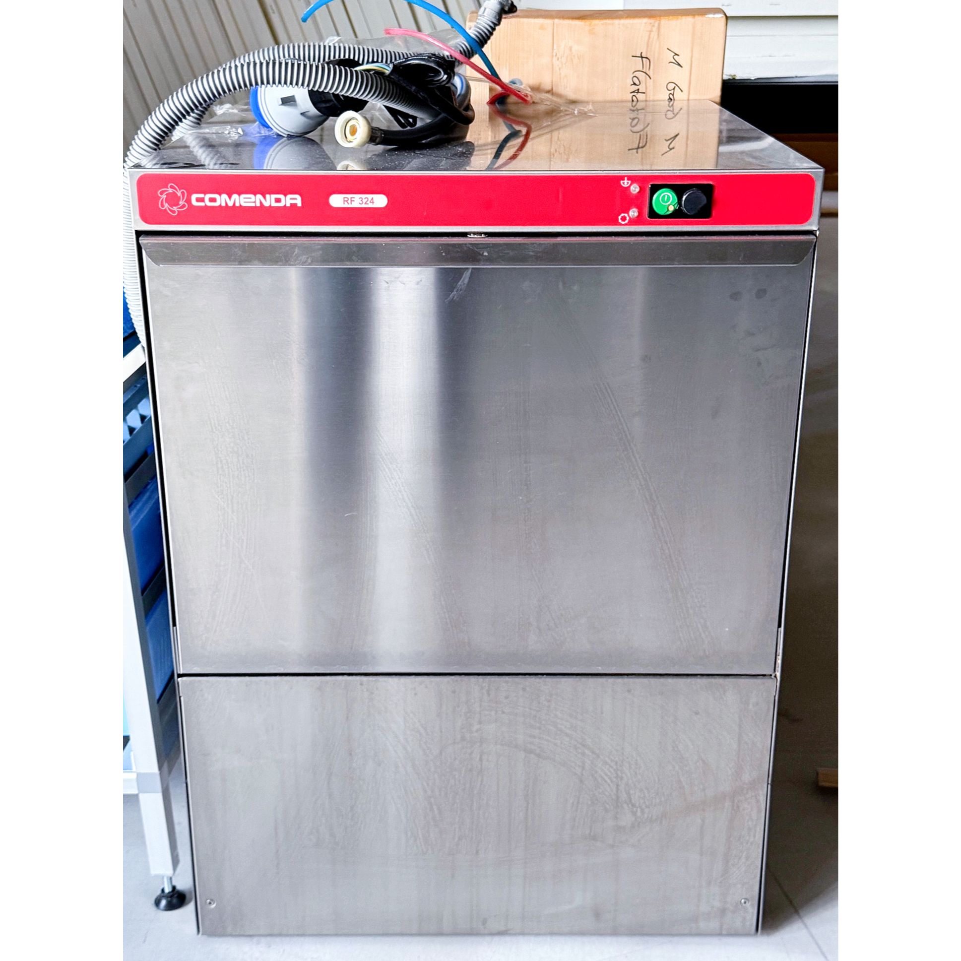 Comenda undirborðsvél