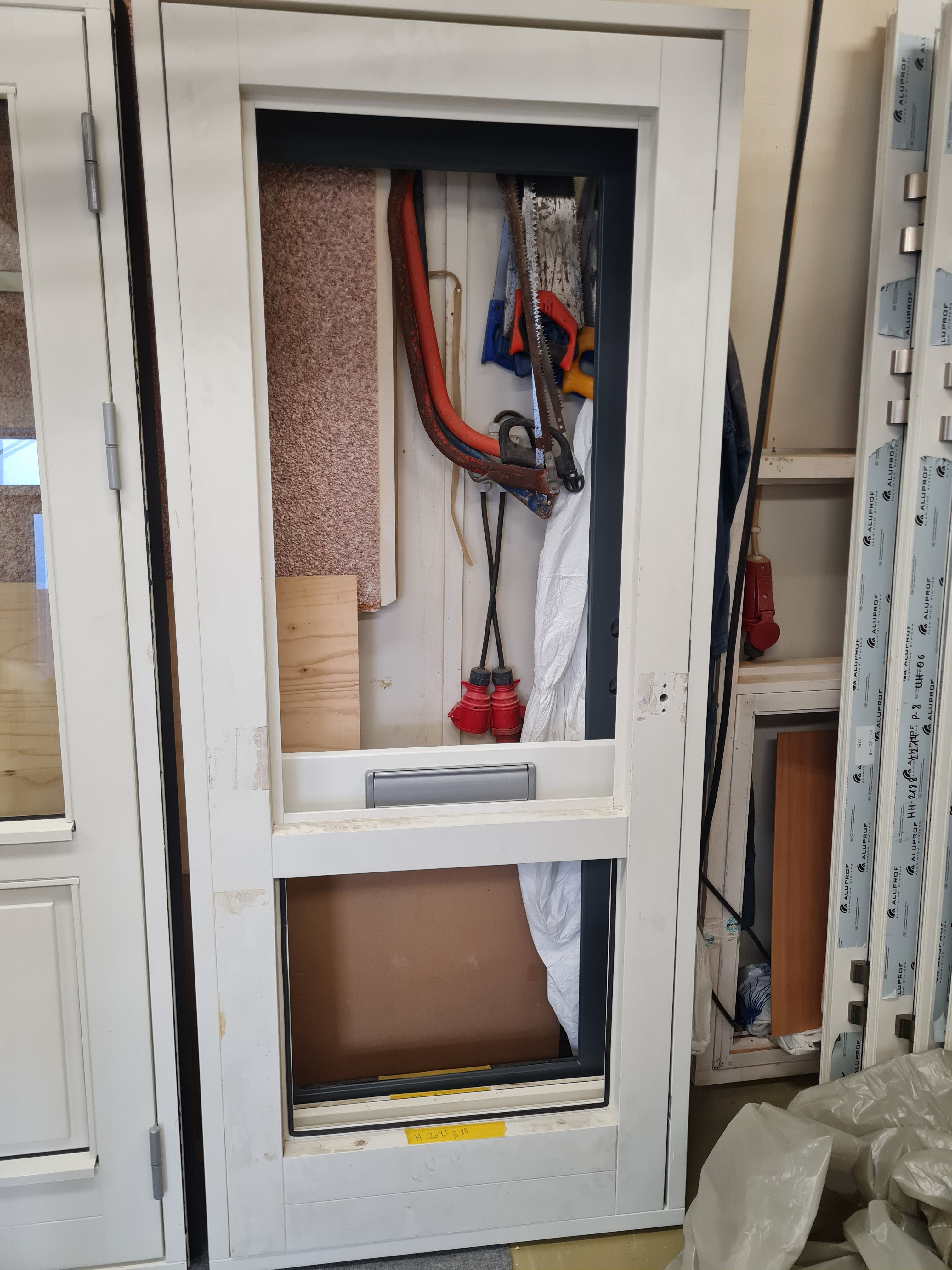 SELT / SOLD - Svalahurð -