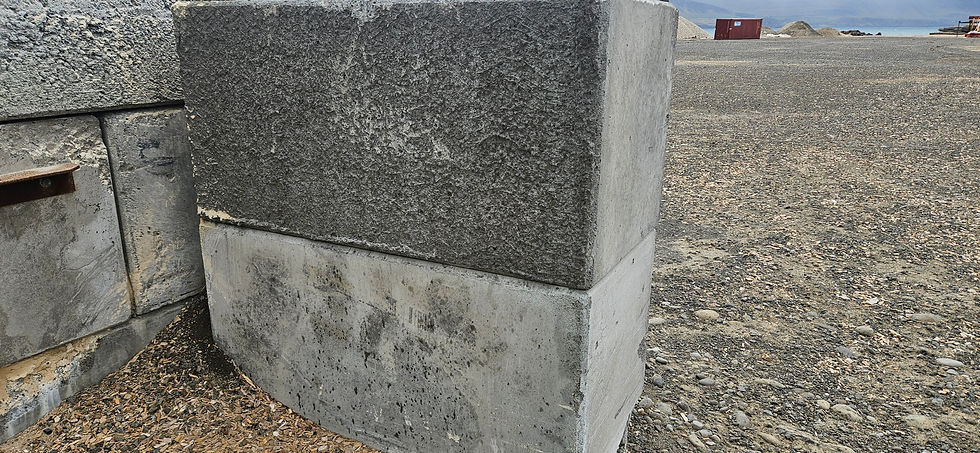 Thumbnail: SELT / SOLD - LEGO steinar - vegghleðslusteinar 80*80*160 2.4 tonn 25 stk.