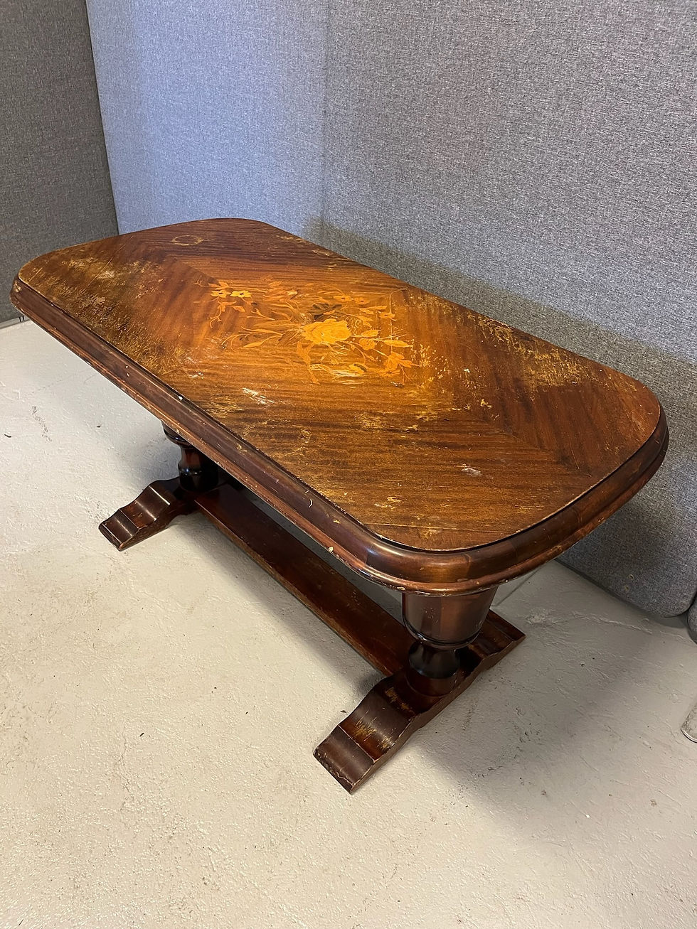 SELT / SOLD Antík sófaborð / stofuborð, B106 x D56 x H57 sm.