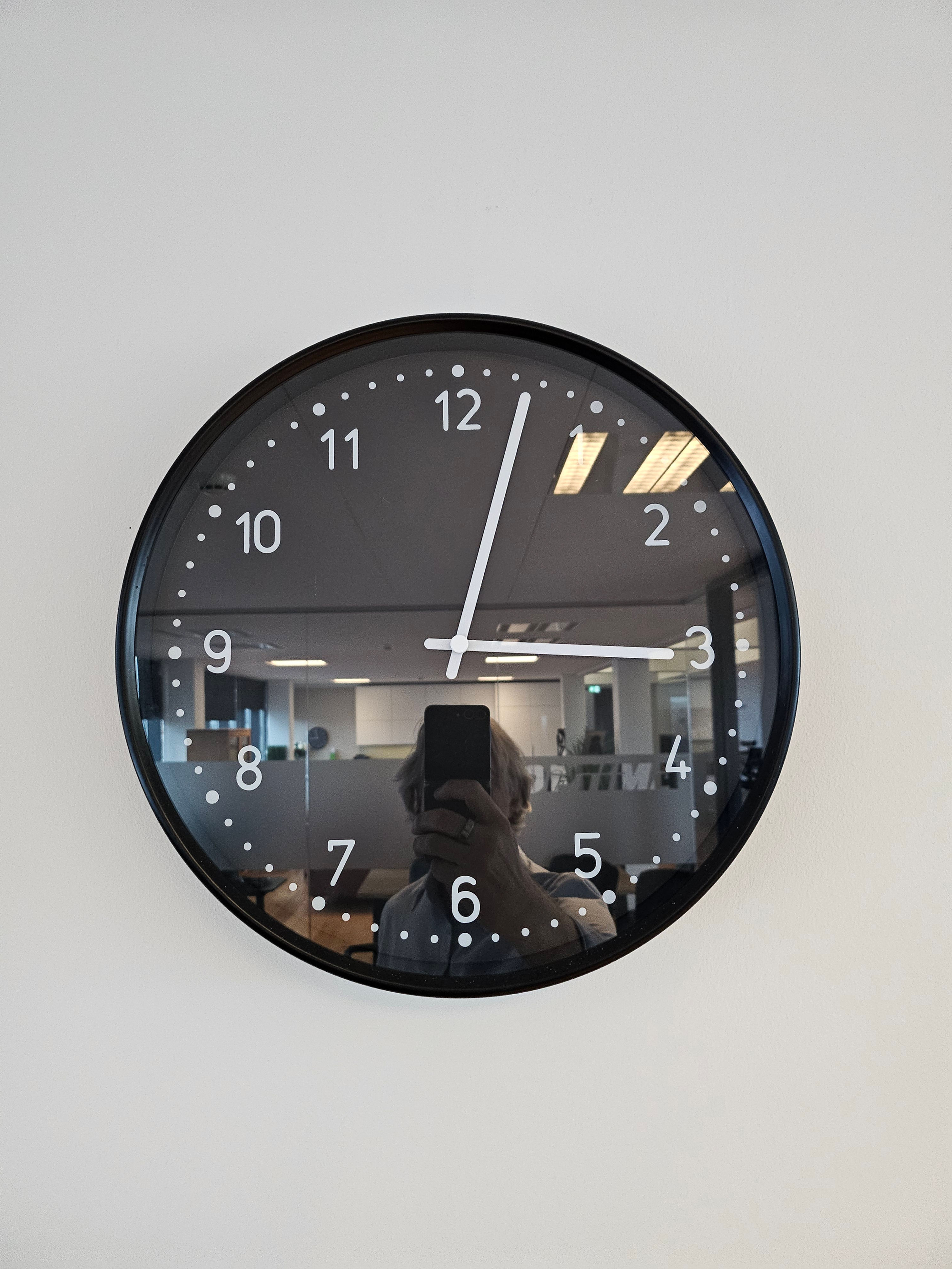 SELT / SOLD Klukkur frá IKEA, 30 sm