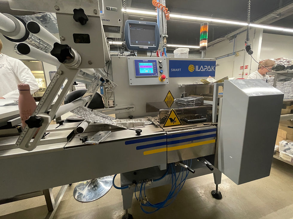 Thumbnail: SELT / SOLD - ILAPAK Domino V320i pökkunarvél