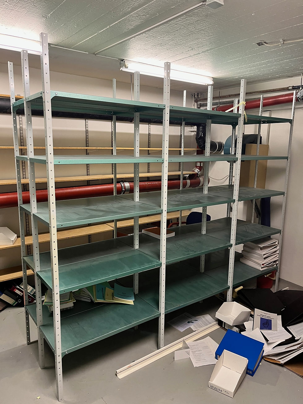 Thumbnail: SELT / SOLD Bílskúrs/lagerhillur H238 x B93 x D80