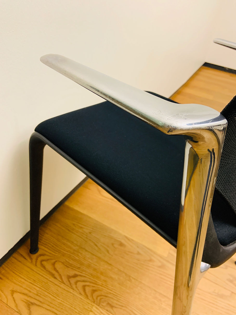 Thumbnail: SELT / SOLD - Vitra fundarstólar frá Pennanum