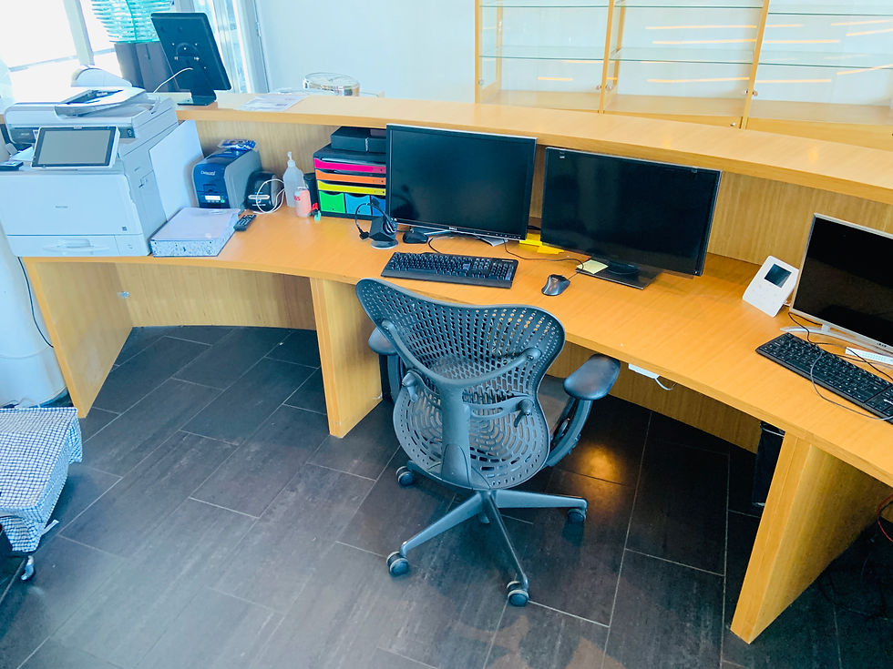 Thumbnail: Glæsilegt móttökuborð m.lýsingu