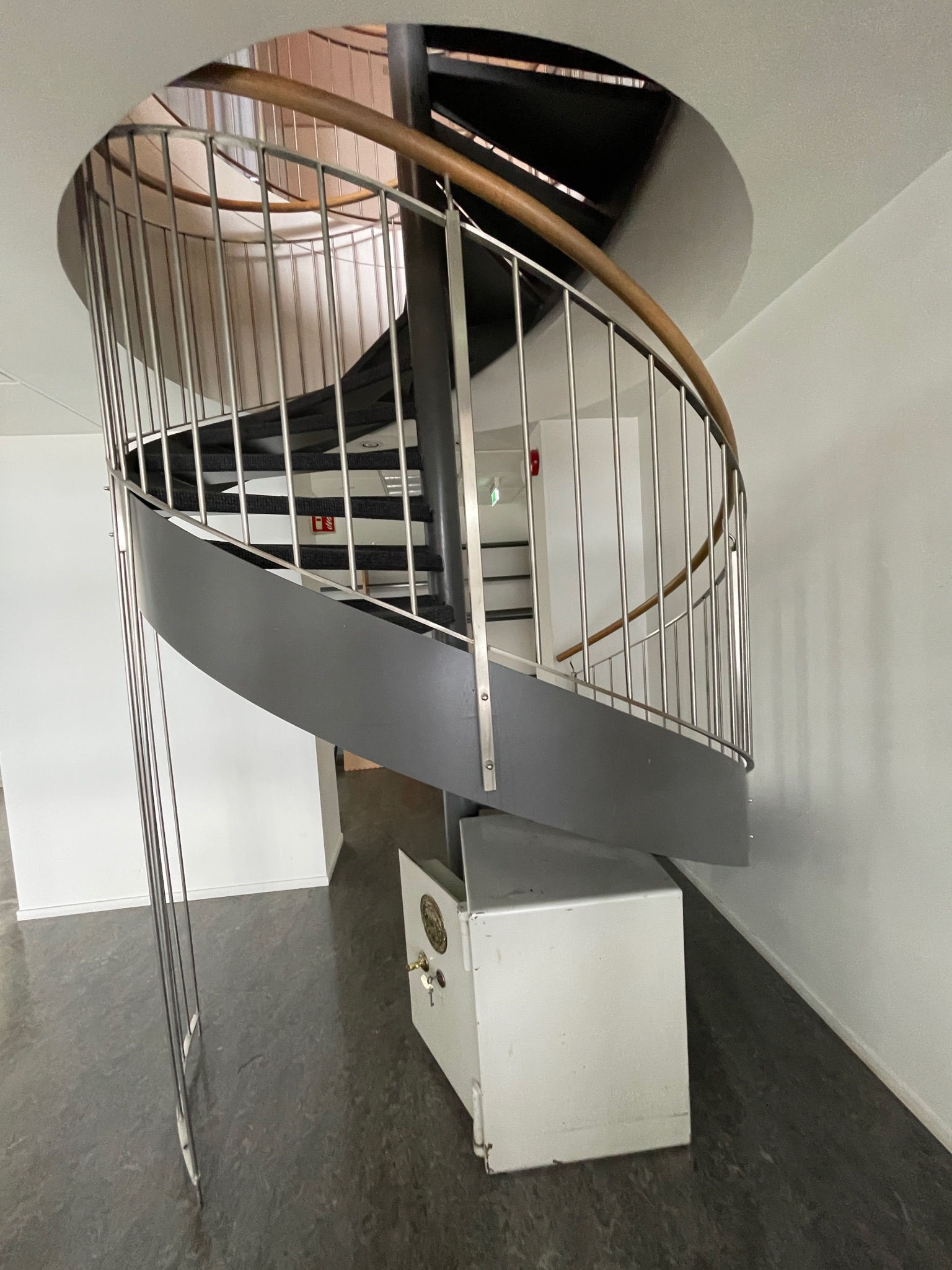 Selt - sold Hringstigi - 215 sm þvermál - Heildarhæð 476 sm m.handriði