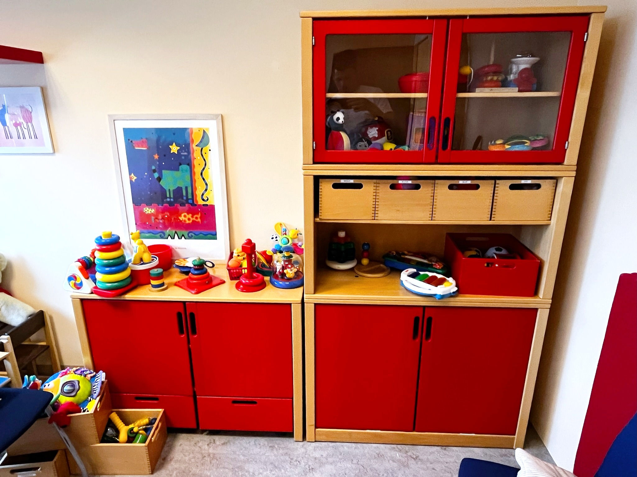 SELT / SOLD Skápa & skúffueiningar fyrir leikskóla - 10 einingar