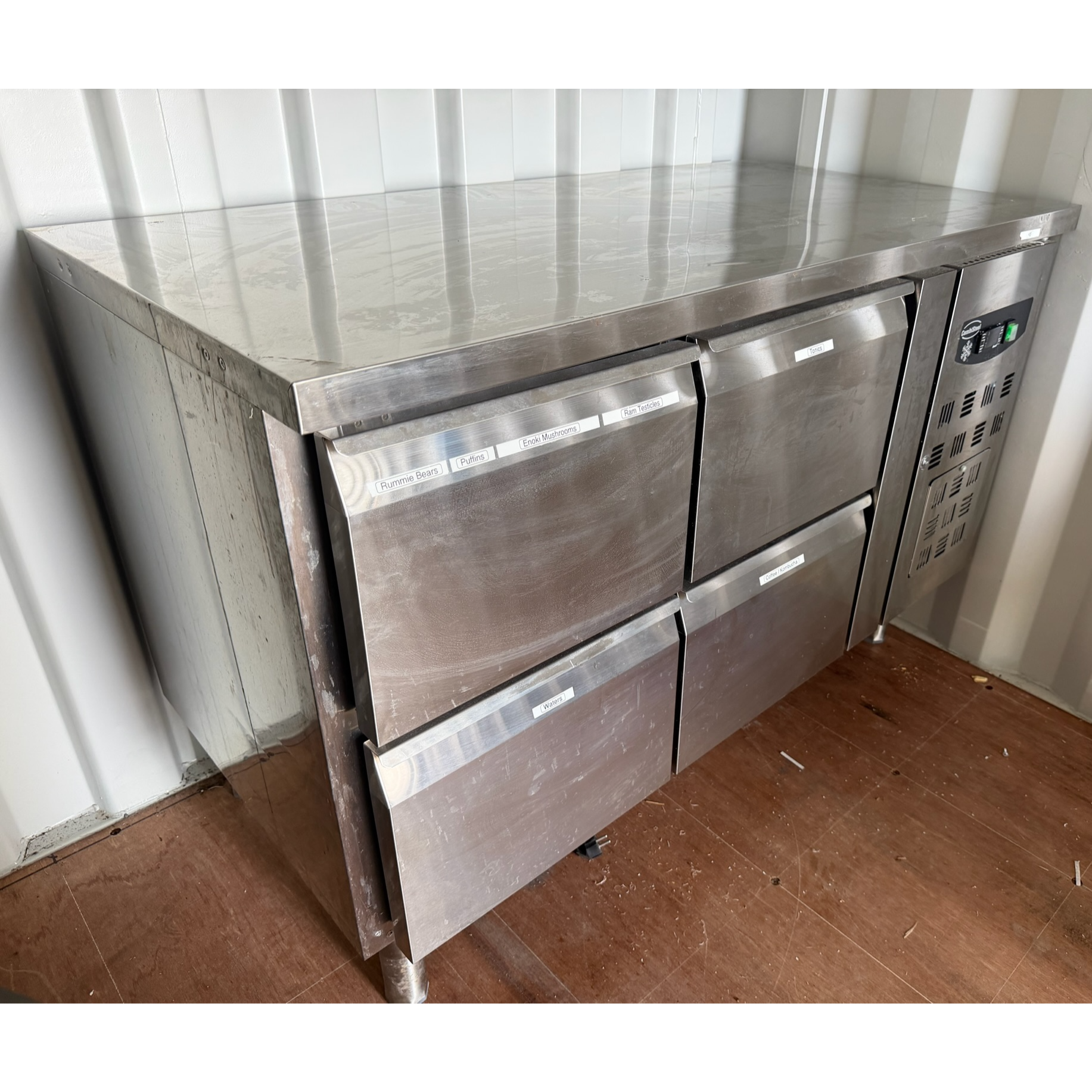 CombiSteel kæliborð, 4 skúffur, B135sm.
