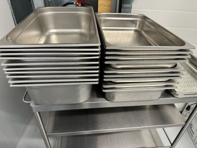 Thumbnail: SELT / SOLD Gastro bakkar 1/1, 15 cm djúpir, 10 stk.