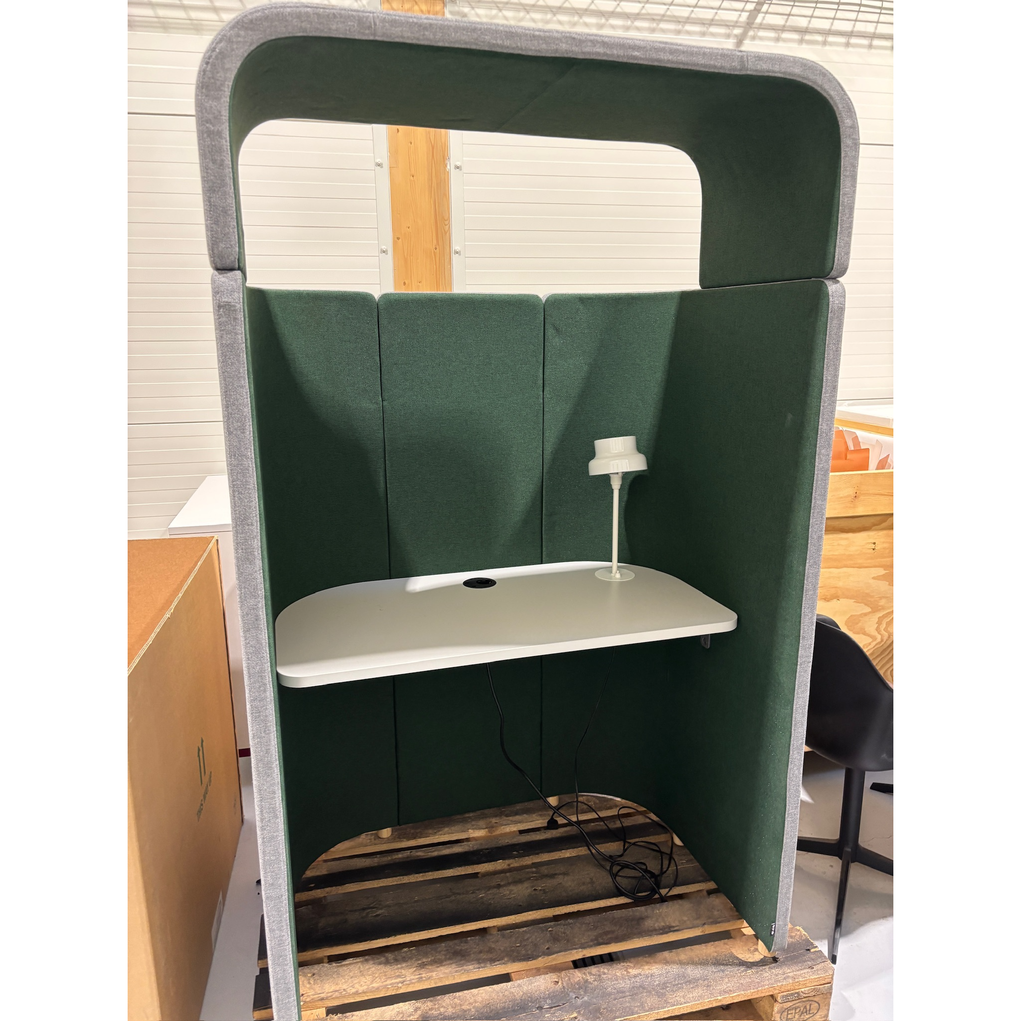 EFG hljóðvistar bás frá A4 (3 stk.)