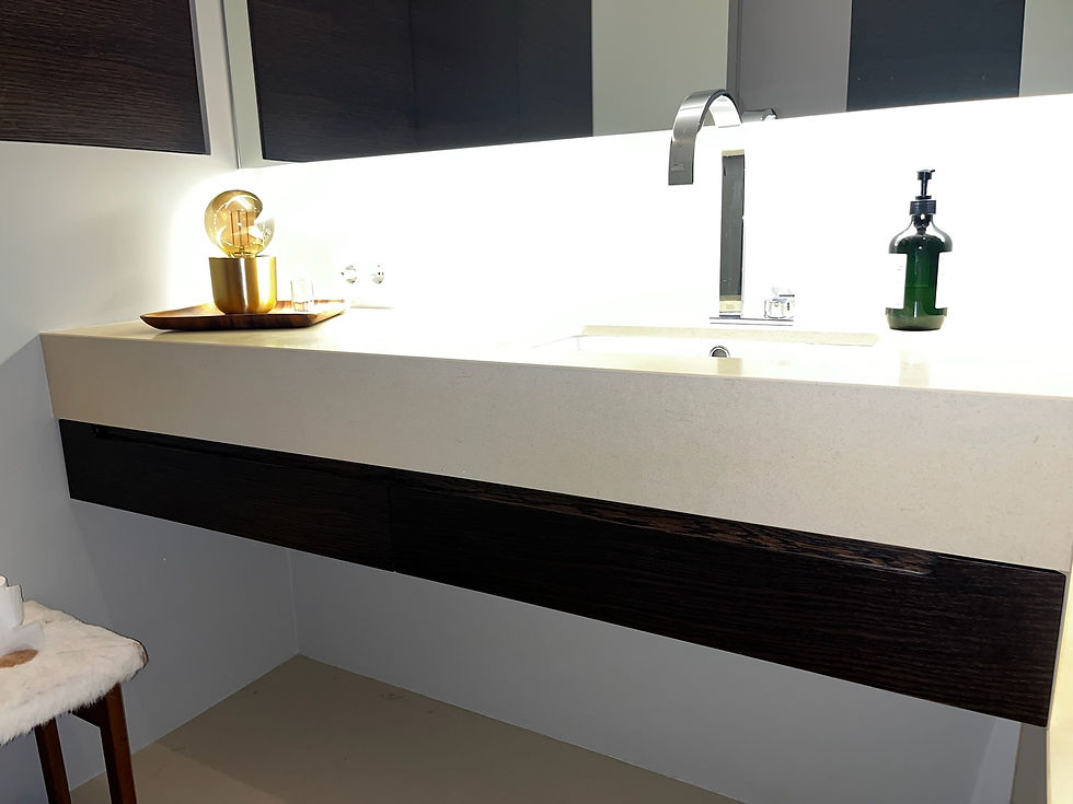 Thumbnail: SELT / SOLD  - Baðinnrétting - Vaskur, blöndunartæki, skúffa