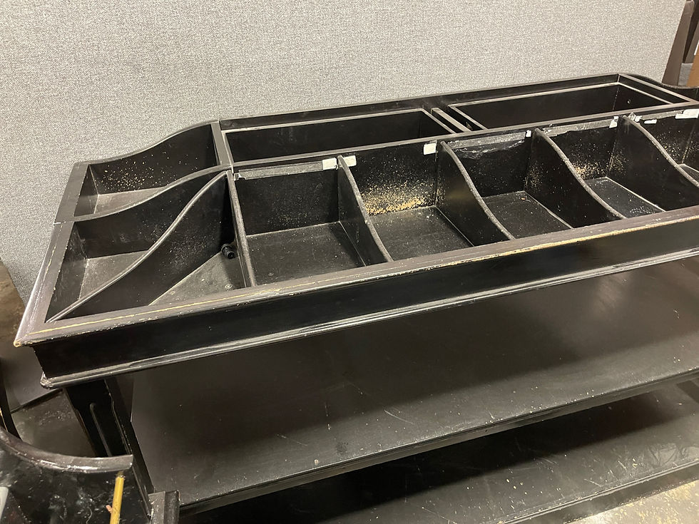 Thumbnail: Selt/Endurnýtt-Verslunarborð / Veitingaborð