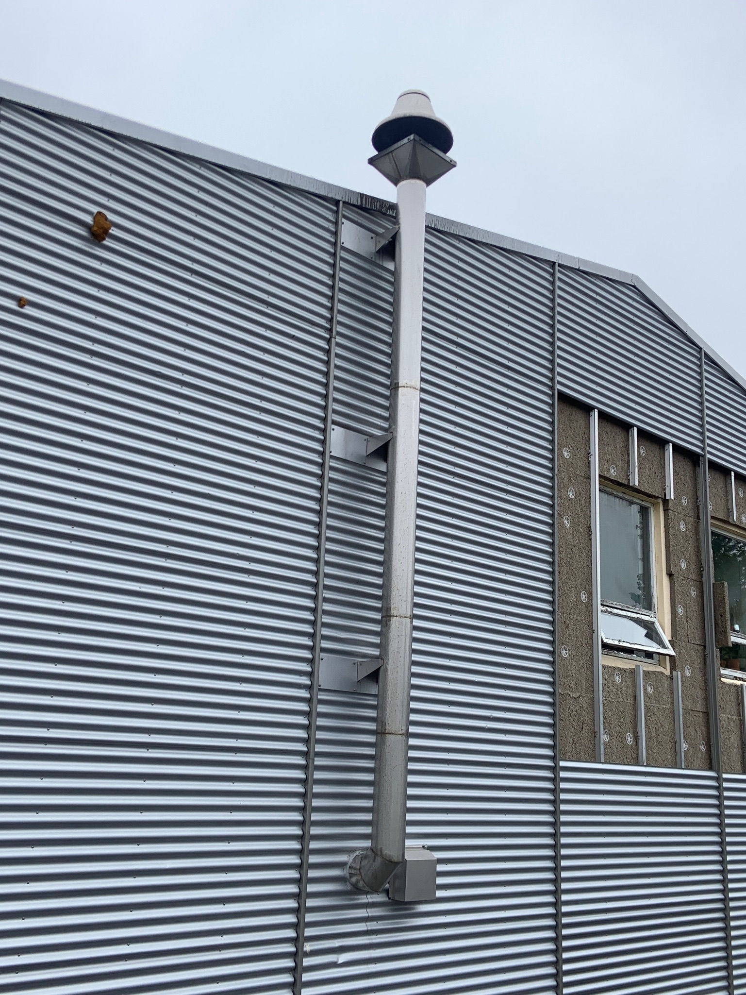 Selt/Endurnýtt-Loftræstiháfur 1 árs