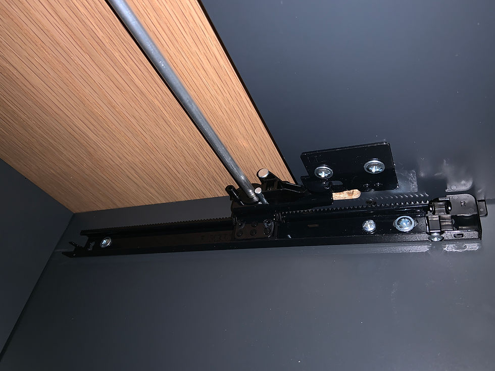 Thumbnail: SELT-Skápaeining sérsmíði