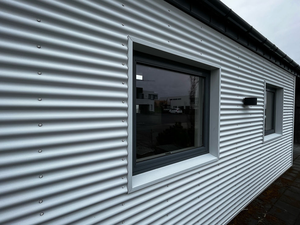 Thumbnail: SELT / SOLD - Gluggar - opnanlegir -  B128,5 x H118 sm. (2 stk.)