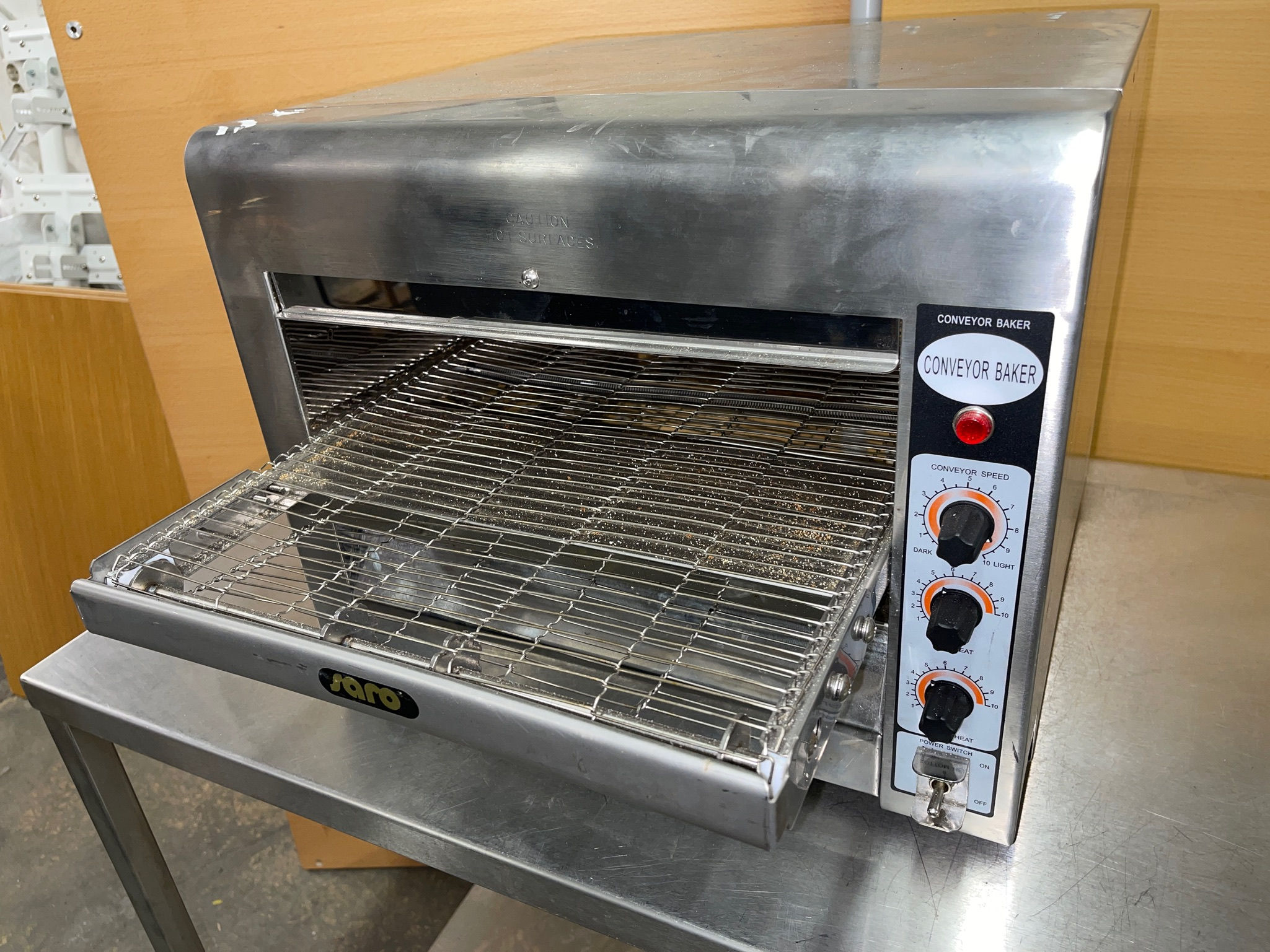 Selt- Saro Conveyor baker TS-7000