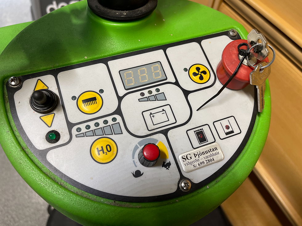 Thumbnail: Selt/Endnurnýtt-IPC Gansow CT70 Rider gólfþvottabíll frá Tandur