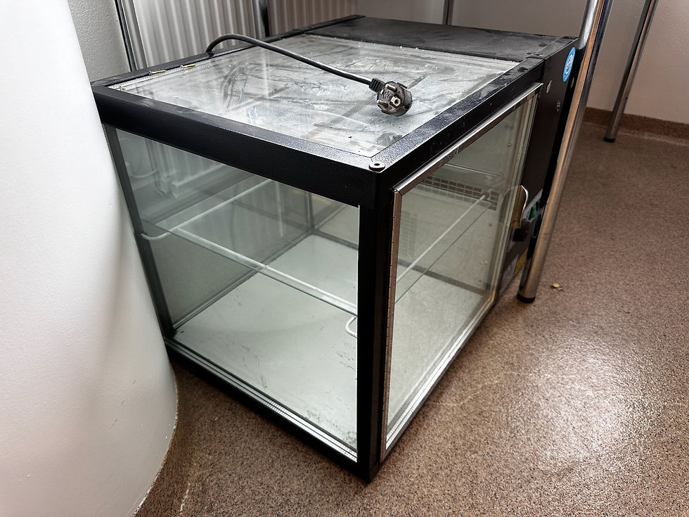 Thumbnail: SELT / SOLD - Samloku/goskælir - lítill  - 50x70x51