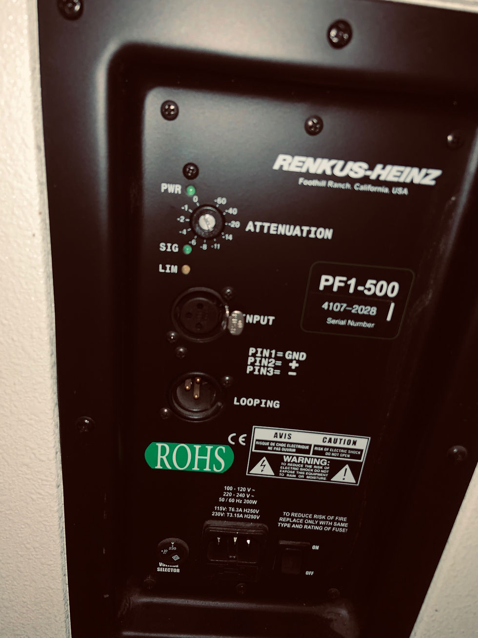 Thumbnail: Selt/Endurnýtt-Renkus-Heinz CF/CFX18S inch Subwoofer