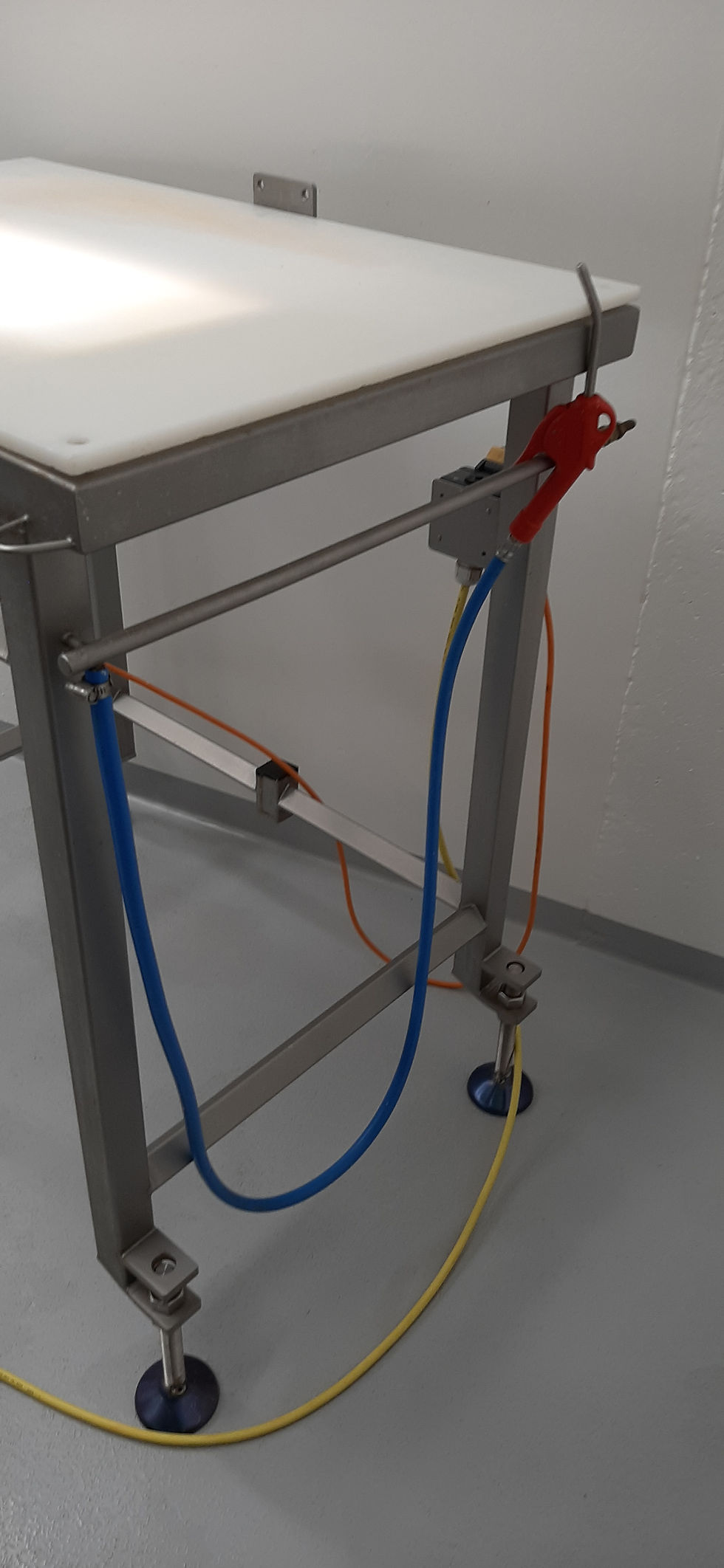 Thumbnail: SELT / SOLD - Ljósaborð - 80 x 55 cm hæð: 93 cm  Akranes