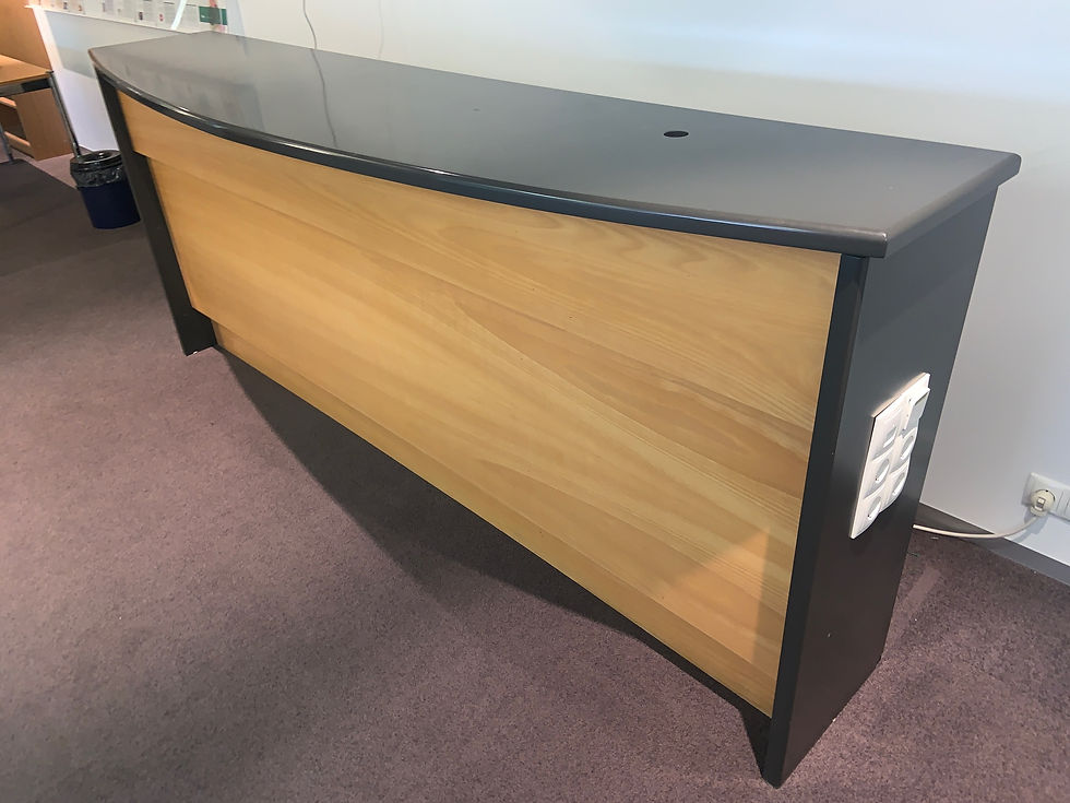 Thumbnail: Selt - Móttökuborð til sölu